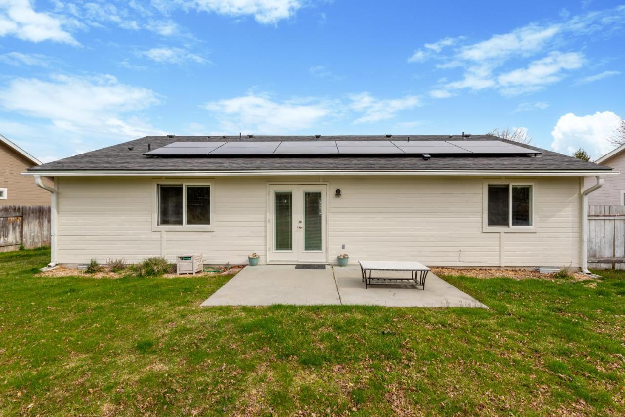 Hello Dolly! 3 Beds, 2 Bath, 2 Tv'S, Fireplace, Quiet Neighborhood In Star, Id Minutes From Walking Trails And River Views 이글 외부 사진